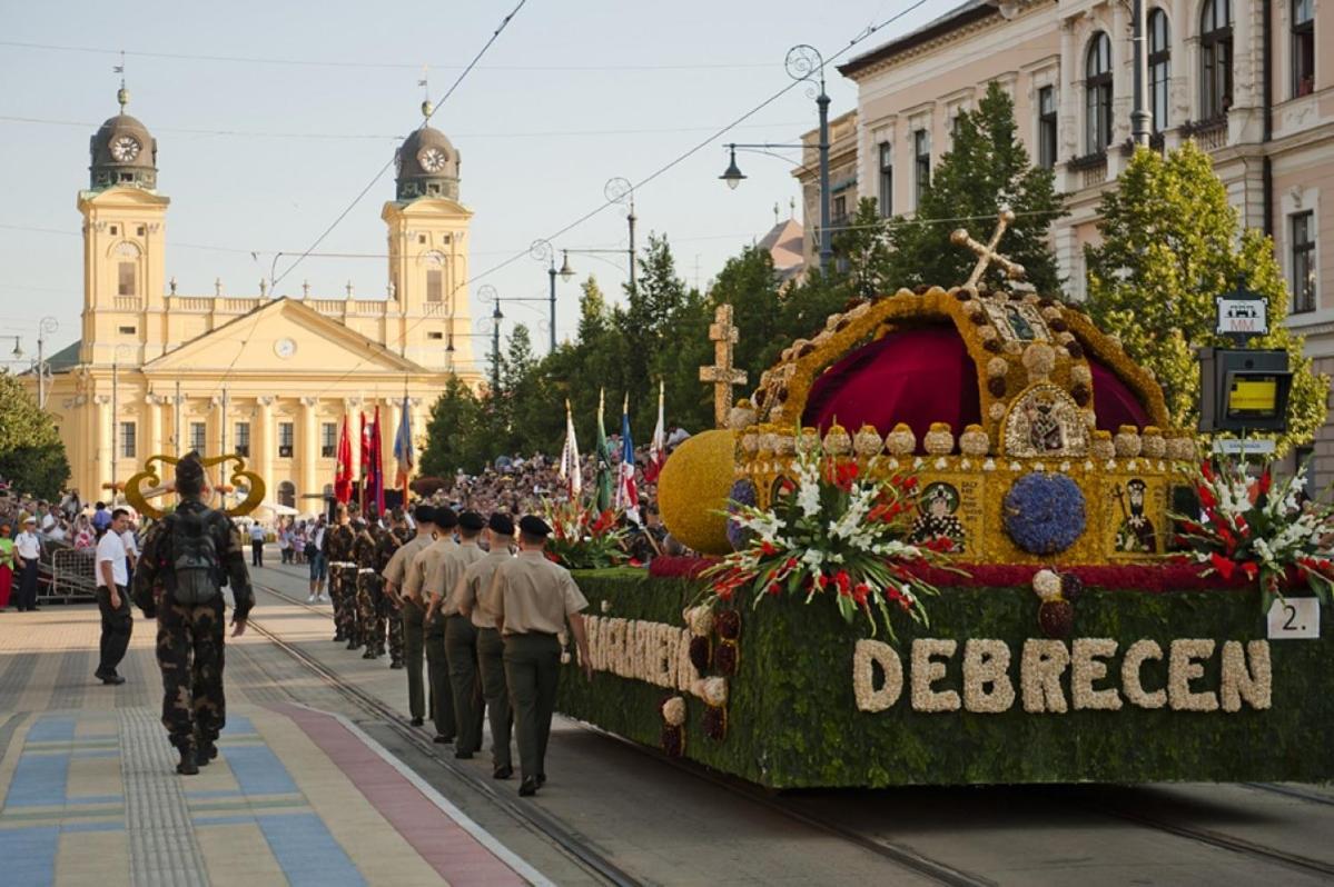 Sara Maganszallashely Debrecen Exterior photo